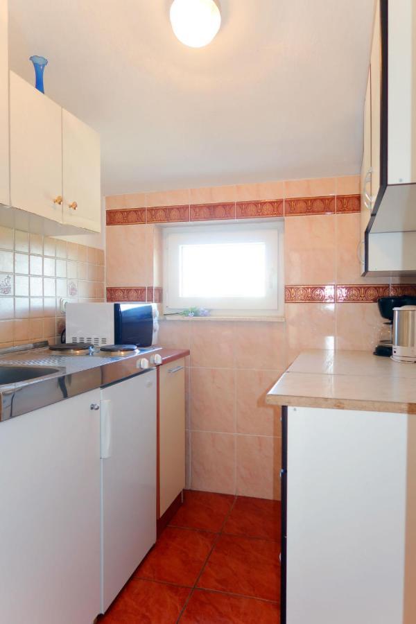 Apartment Mira - Krk146 By Interhome Pinezići Esterno foto
